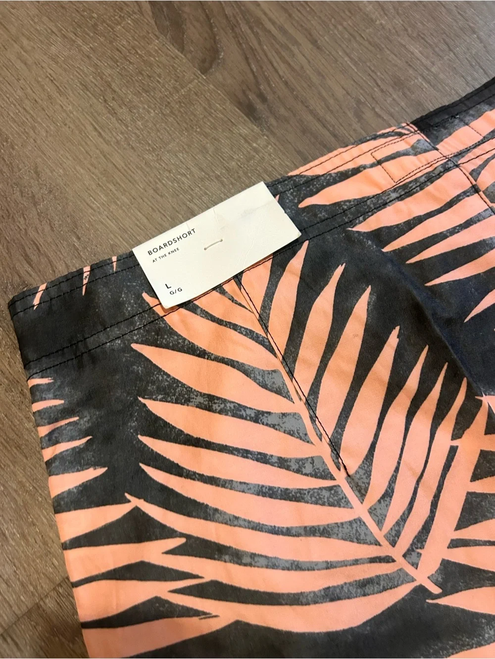 American Eagle Outfitters bold palm